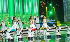 北京2013年央視少兒春晚舞台国产香蕉视频